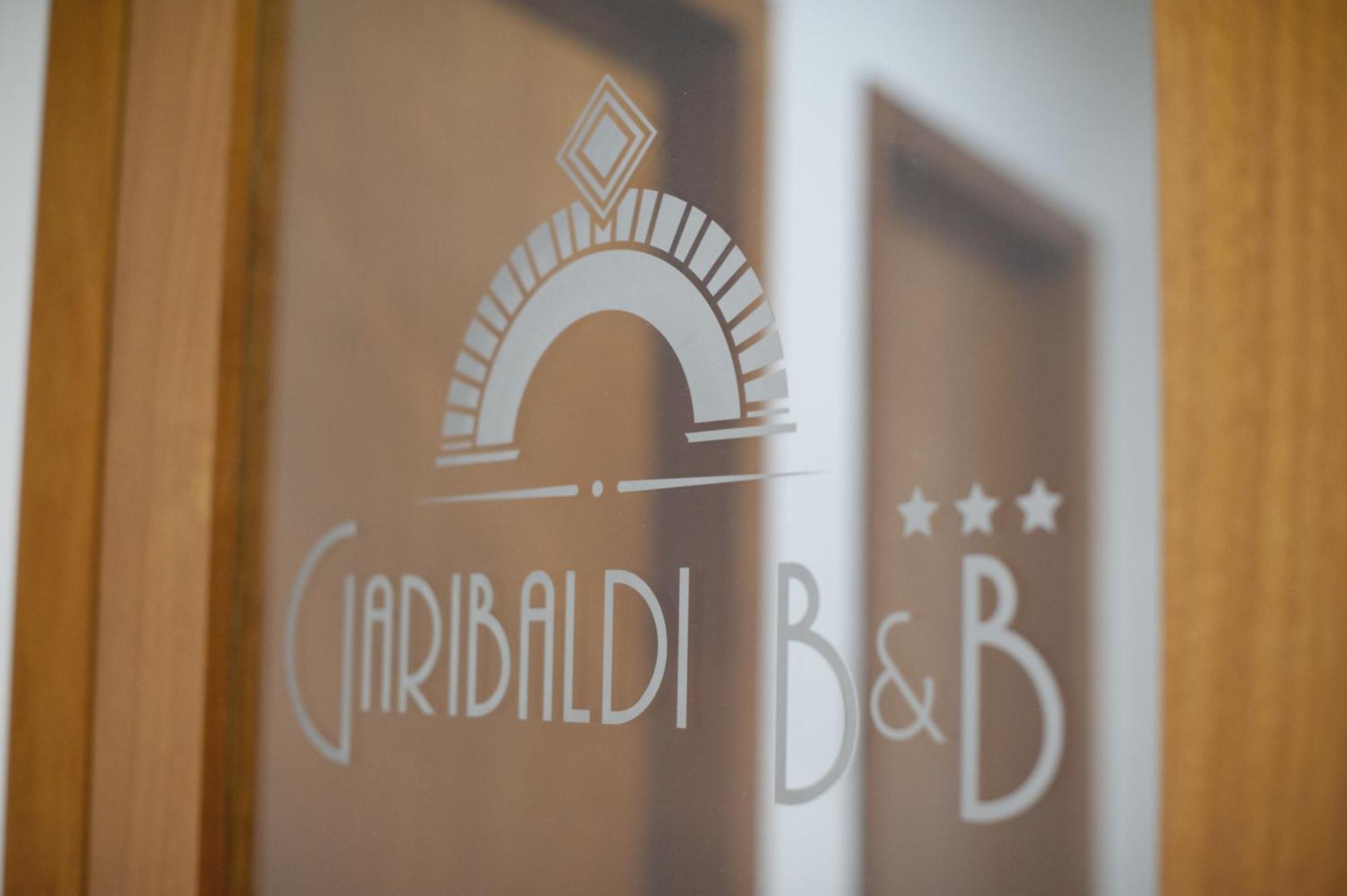 Garibaldi R&B Bed & Breakfast Messina Exterior photo